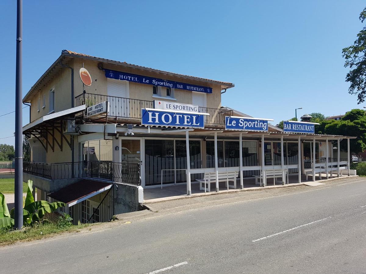 Le Sporting Hotel Beaumont-sur-Leze Exterior foto