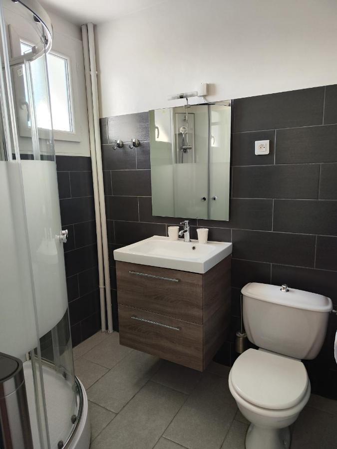 Le Sporting Hotel Beaumont-sur-Leze Exterior foto