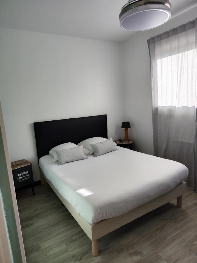 Le Sporting Hotel Beaumont-sur-Leze Exterior foto